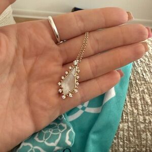 Kendra Scott Shelly pendant necklace, 28”